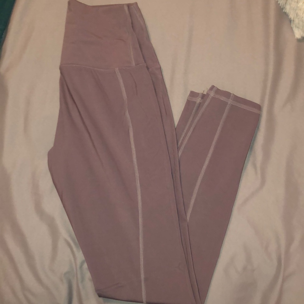 Alphalete meredian leggings